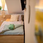 Penzion Zlatovláska U Zámku červená Lhota 4*