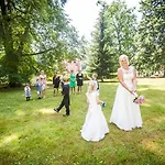 Zlatovláska U Zámku červená Lhota Penzion Jizna