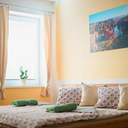 Zlatovláska U Zámku červená Lhota Jizna