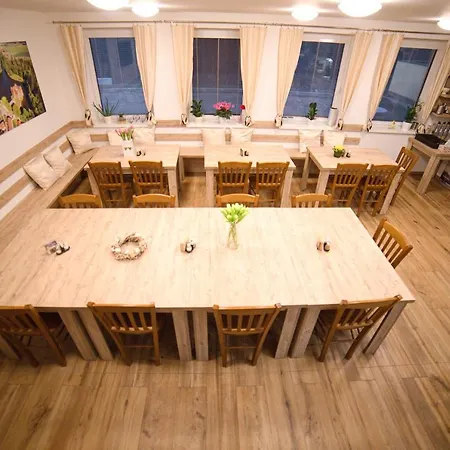 A Restaurace Zlatovlaska U Zamku Cervena Lhota Guest house *