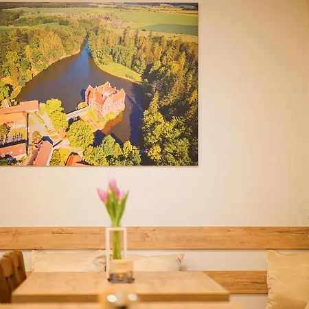 A Restaurace Zlatovlaska U Zamku Cervena Lhota
