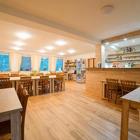 Guest house A Restaurace Zlatovlaska U Zamku Cervena Lhota Jizna