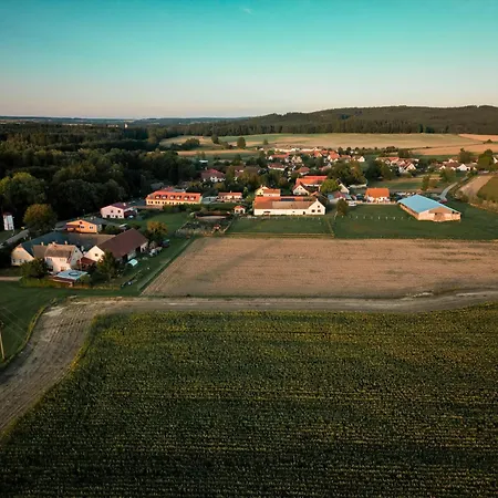 Zlatovláska U Zámku červená Lhota