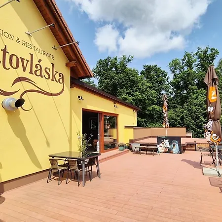 Guest house A Restaurace Zlatovlaska U Zamku Cervena Lhota