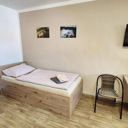 A Restaurace Zlatovlaska U Zamku Cervena Lhota Guest house *