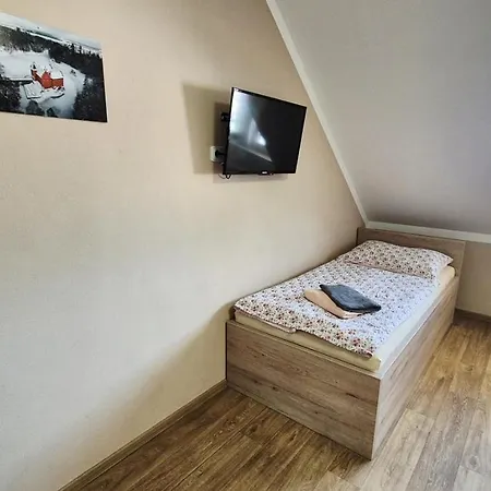 A Restaurace Zlatovlaska U Zamku Cervena Lhota Guest house *